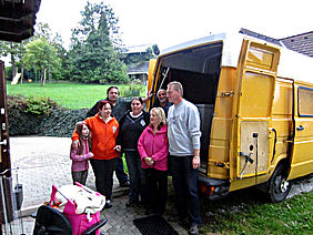 Die Übersiedlung von Frau Rosemarie P. mit den Helfern des ÜRUV.